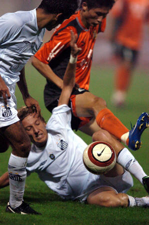 爱游戏网页版入口-包含挪威篮球职业联赛办成年度巡回，各地举办激烈对抗的词条