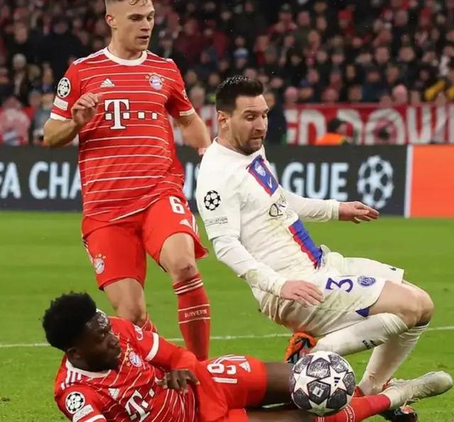 关于拜仁慕尼黑踢出团队精神，力挫对手的信息