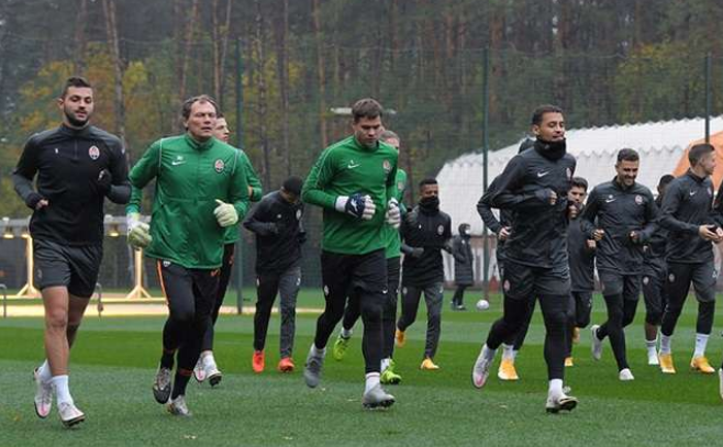 爱游戏官方入口-顿涅茨克矿工客场不敌门兴，遭遇失利的简单介绍