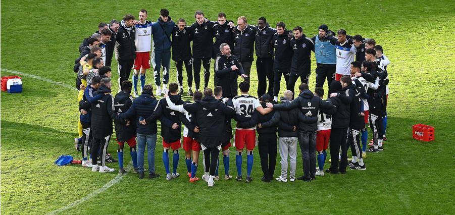 爱游戏网页版入口-雷根斯堡队队员曝光幕后故事，引发球迷关注