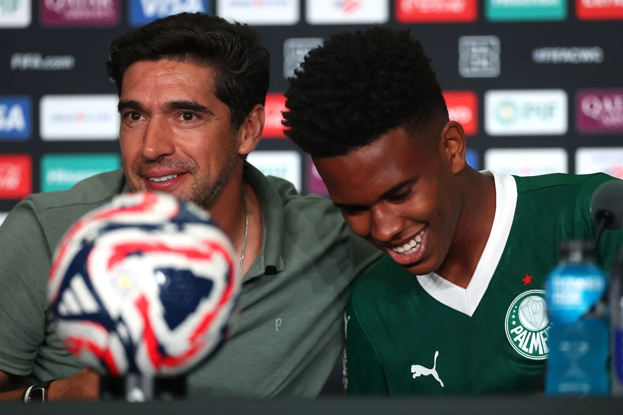 帕尔梅拉斯主场迎战曼联,锋线火力引爆看点的简单介绍 帕尔梅拉斯主场迎战曼联,锋线火力引爆看点的简单介绍