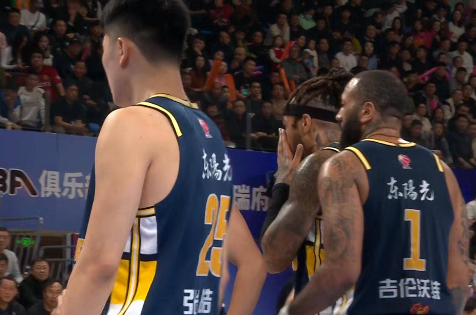 广州队在本轮比赛中低迷，输给了辽宁队