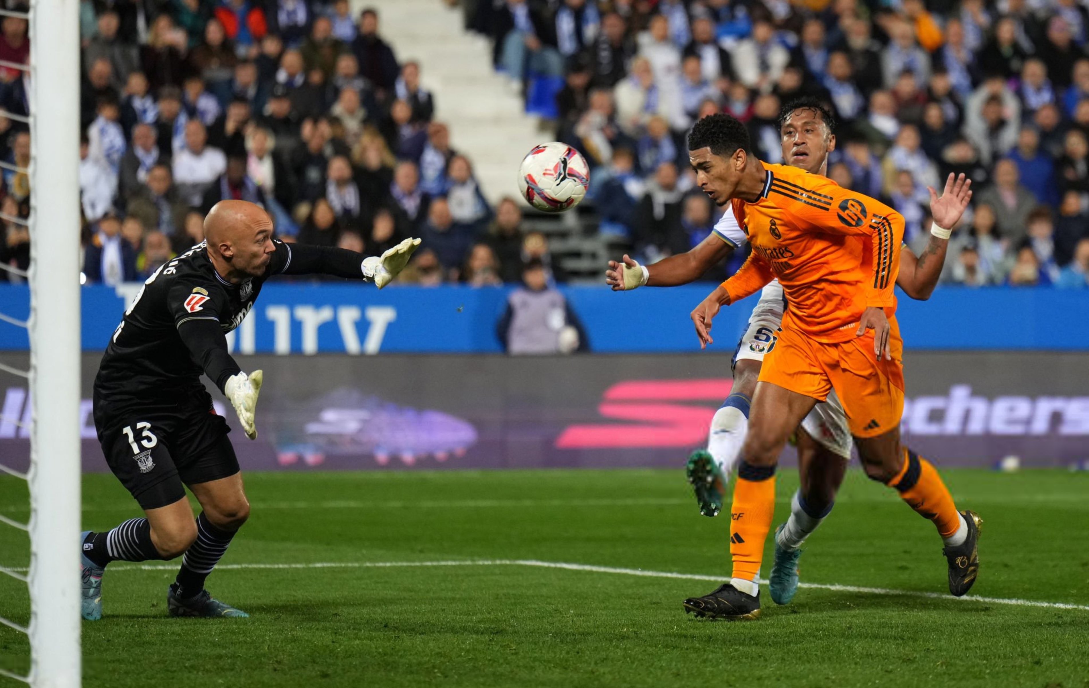 爱游戏官网-博洛尼亚球队备战欧洲足球比赛，精神抖擞的简单介绍