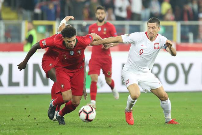 包含格拉纳达战胜维罗纳，取得连胜势头的词条