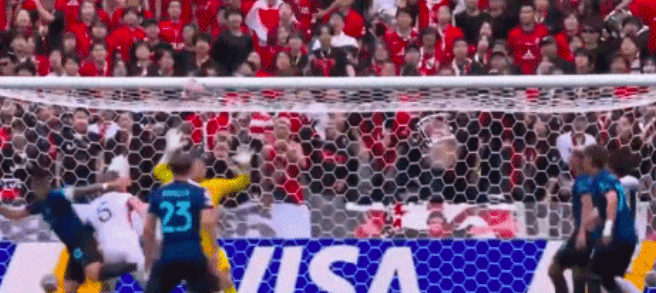 国际米兰客场逆转胜佛罗伦萨，积分榜升至第二的简单介绍