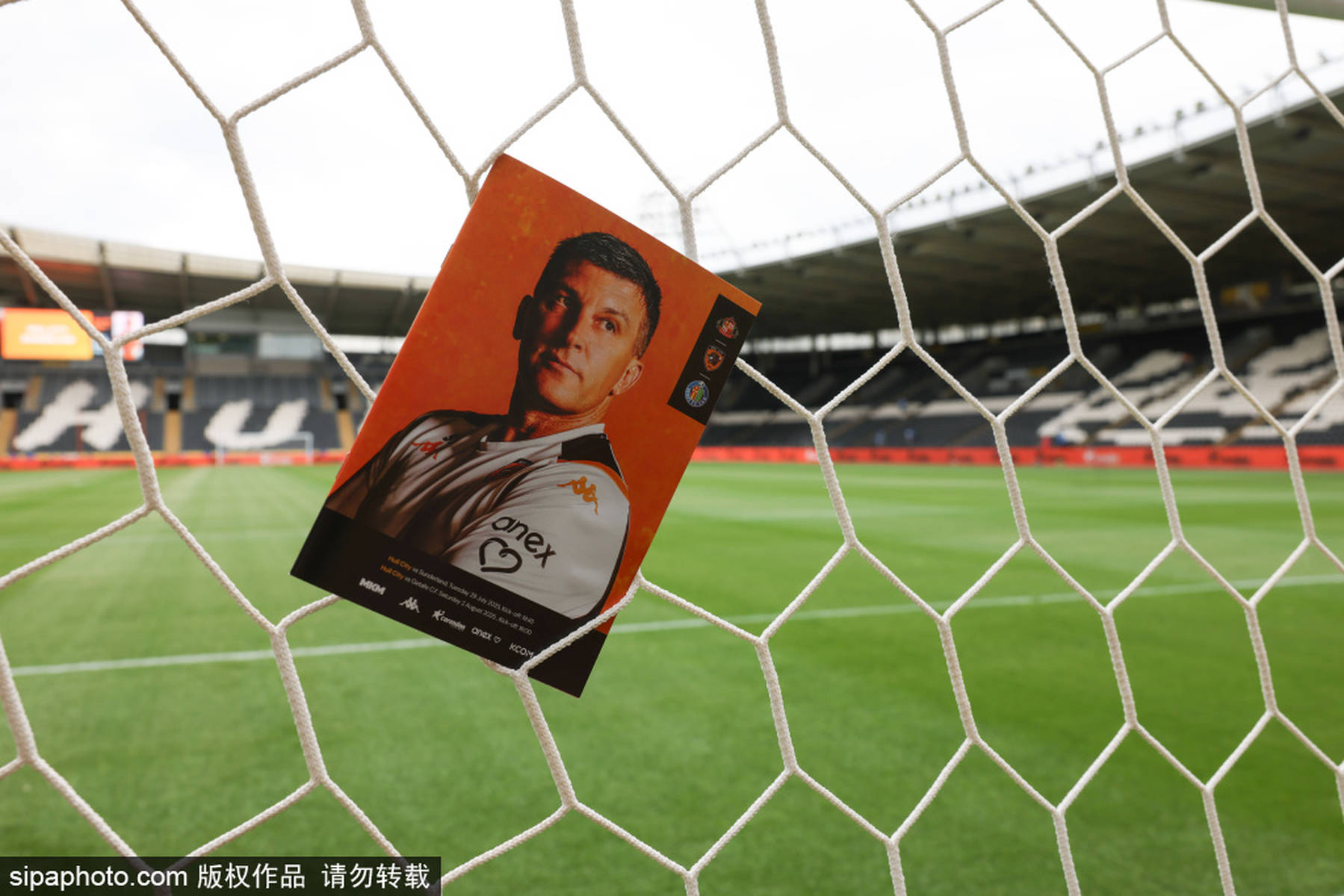 爱游戏在线-桑德兰队长入选国家队，备战友谊赛