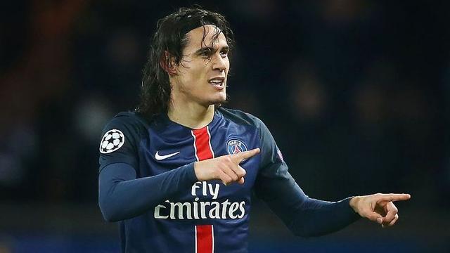 包含瑞典中锋加盟法甲球队，创造历史转会费记录的词条