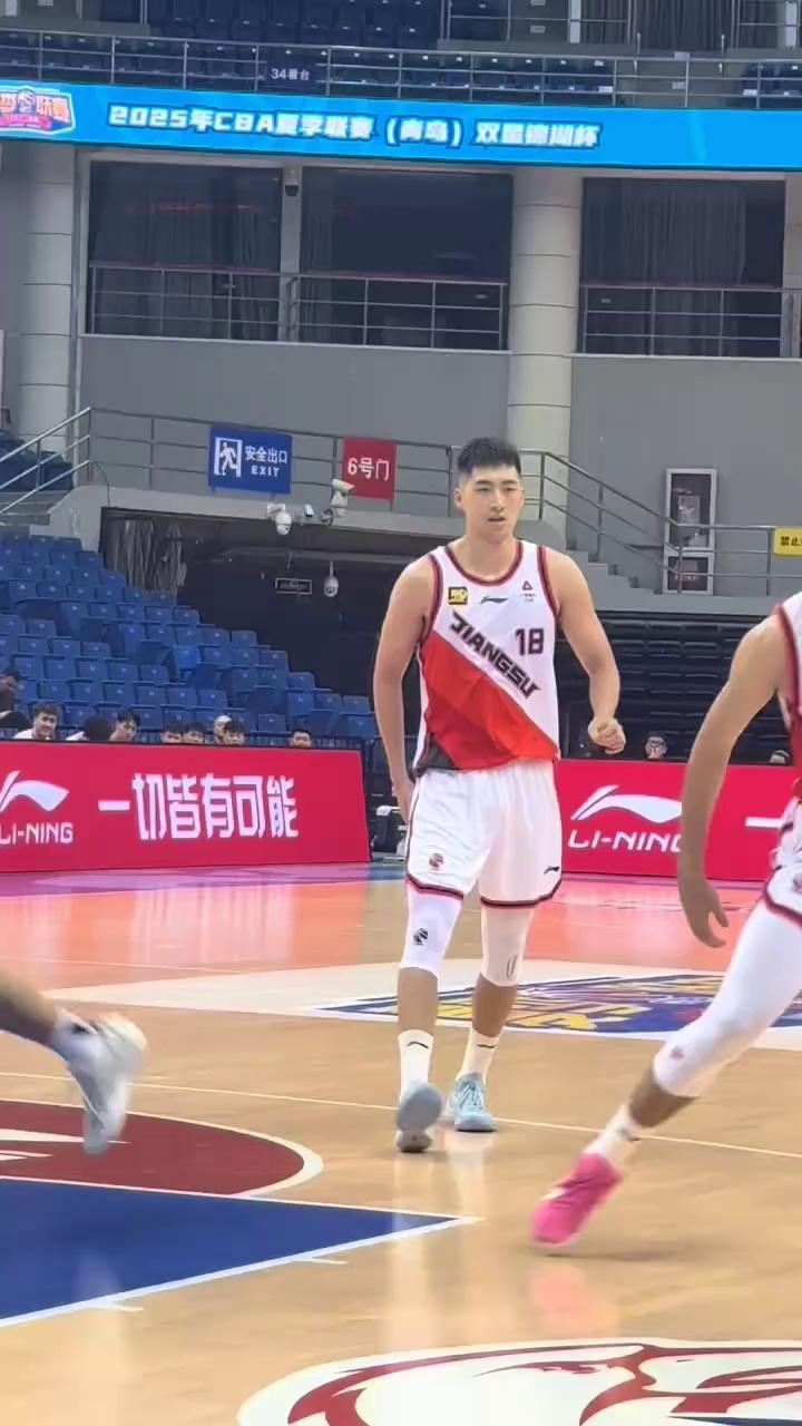 爱游戏官网-江苏男篮在球场上表现出强大实力