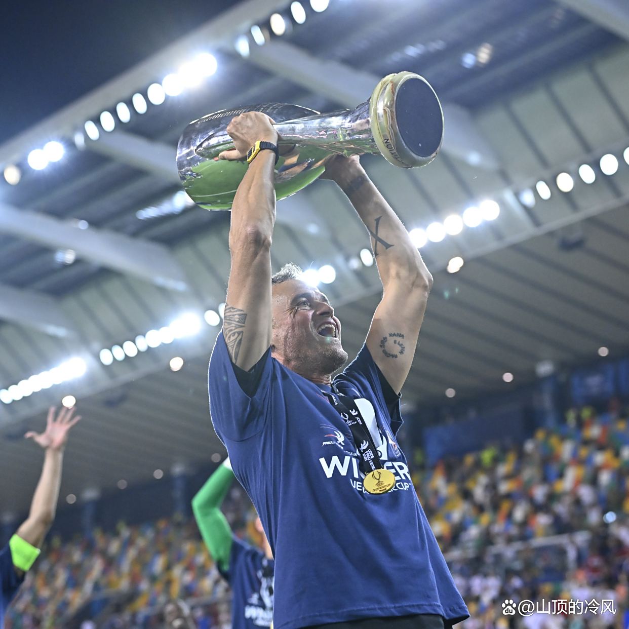 桑普多利亚主帅赢得法甲最佳教练奖，备战欧冠赛场的简单介绍