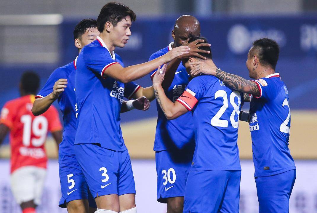 上海申花取得重要胜利，晋级下一阶段的简单介绍