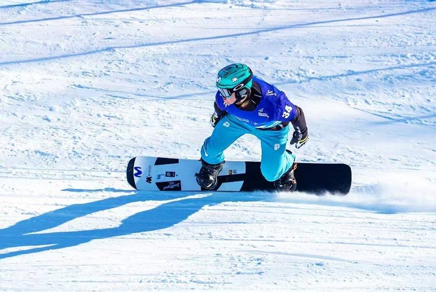 爱游戏体育官网-加拿大滑雪选手表现抢眼为国争光的简单介绍