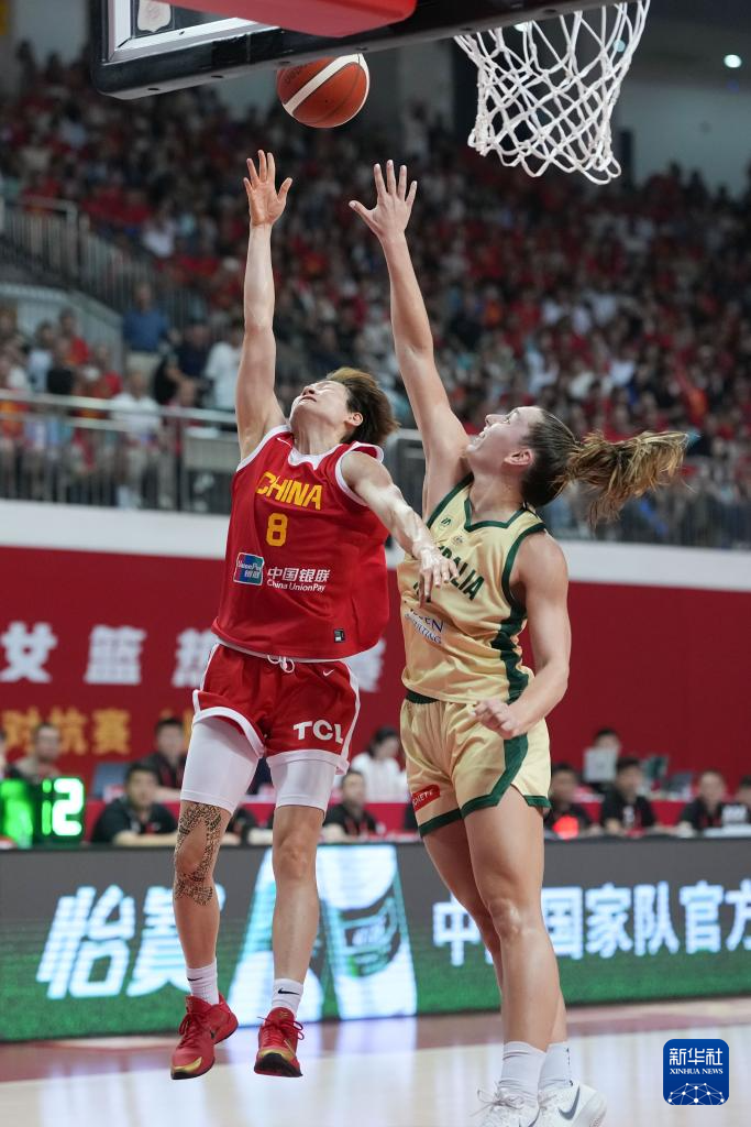 爱游戏在线-中国女篮出战热身赛：取得连胜开局