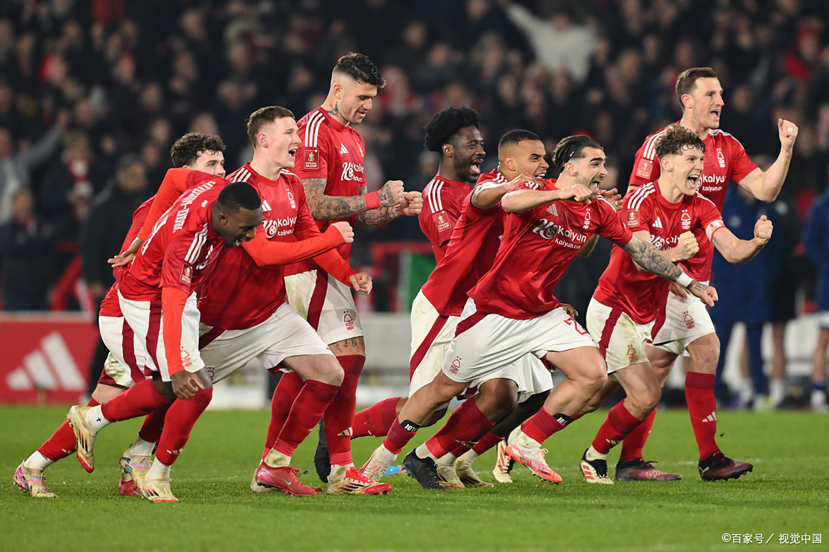 不来梅队客场大胜，德甲中游球队崭露头角